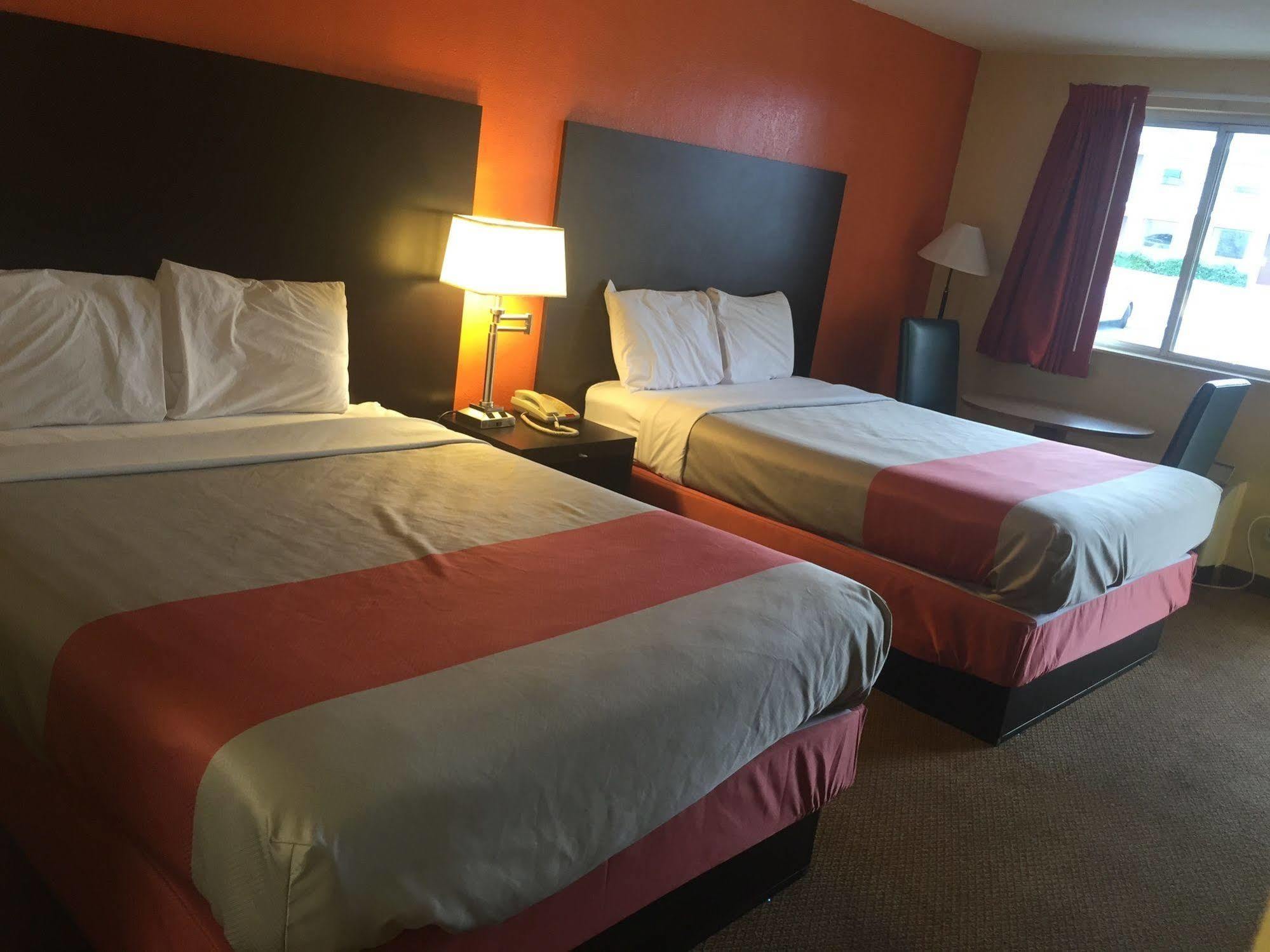 Motel 6 San Antonio Tx I10 West Eksteriør billede