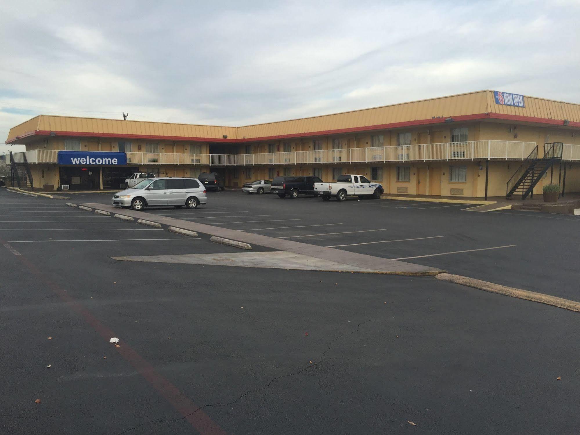 Motel 6 San Antonio Tx I10 West Eksteriør billede