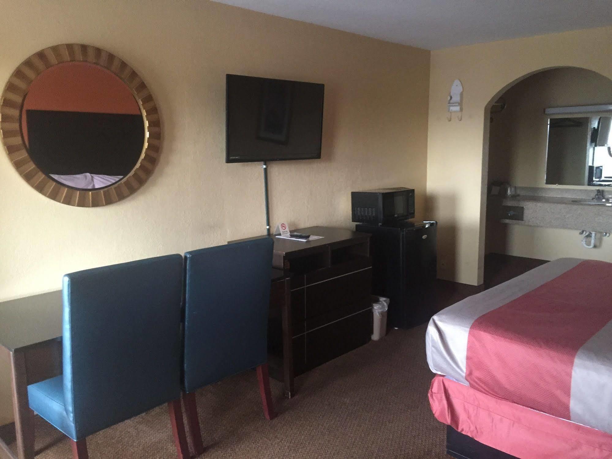 Motel 6 San Antonio Tx I10 West Eksteriør billede